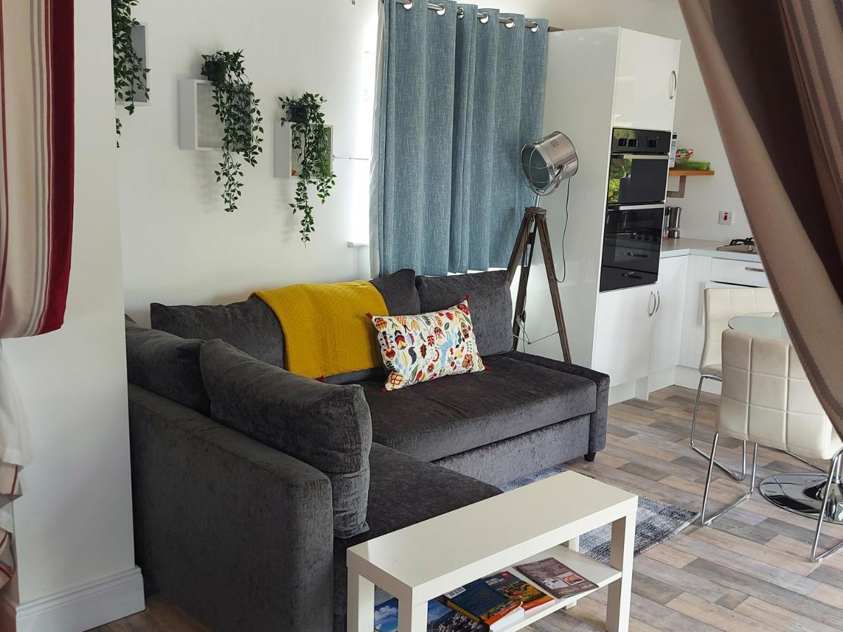 Bunlin Heights Self Catering Studio Milford Exterior foto